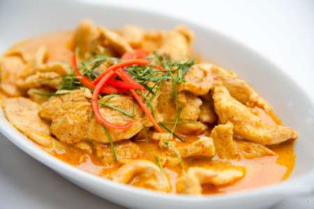 red thai chicken curry