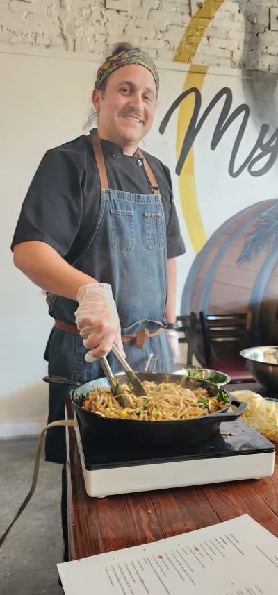 Making Shrimp Pad Thai With Chef Jesse Review Photo from Cooking Class in Baltimore 10