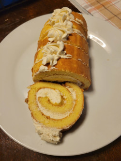 Elegant Roll Cake Review Photo from Online Cooking Class 2
