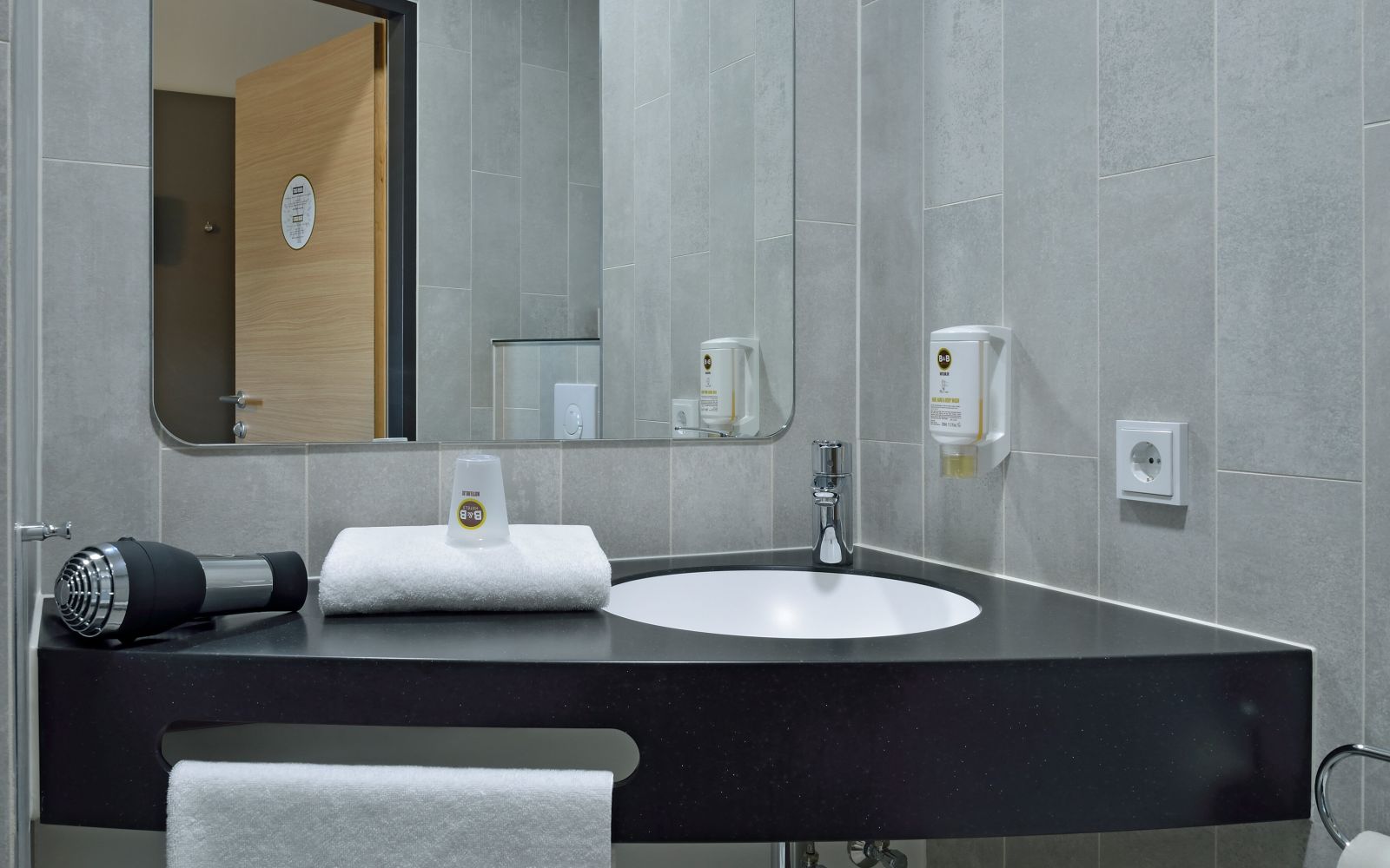 Your B&B HOTEL Aalborg - Comfort & style in a central location | B&B HOTELS