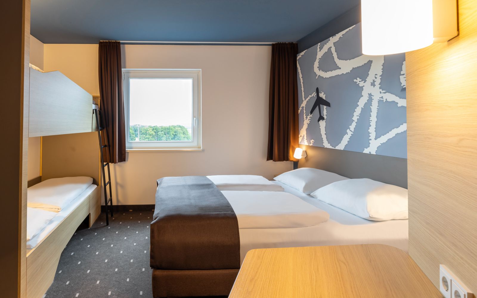 Hotel Am Flughafen Frankfurt Hahn www.hotel-bb.com