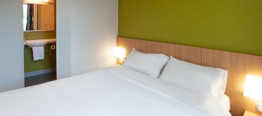 double room hotel in brive-la-gaillarde double room