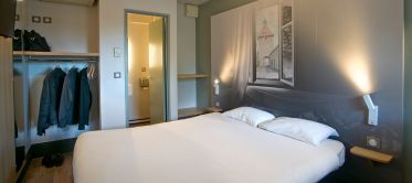 habitación doble hotel en moulins habitación doble