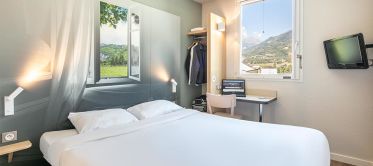 double room hotel in saint jean de maurienne double room