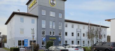 Hotel Offenbach exterior by day Hotel Offenbach exterior by day