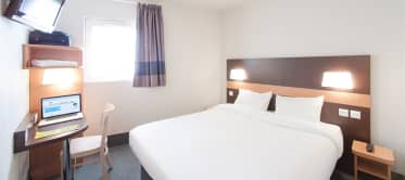 double room hotel in nimes double room