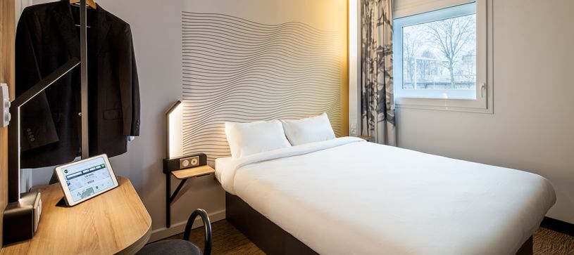 B B Hotel A Nanterre Paris Ouest Hotel 3 Etoiles Proche U Arena