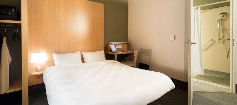 B B Hotel In Yvetot Normandy Near Jumieges With Free Parking