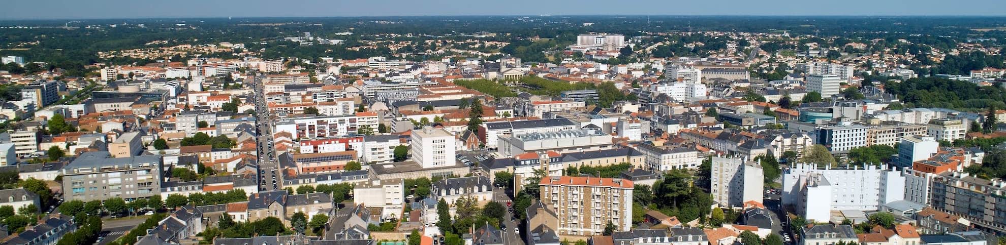 La Roche-sur-Yon.jpg La Roche-sur-Yon.jpg
