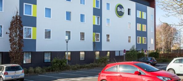 hotel front in arras