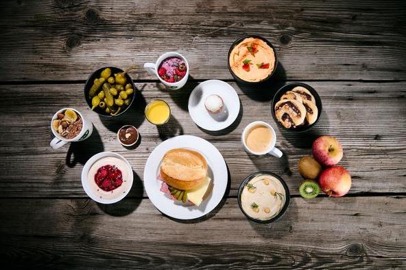 Breakfast_0.jpg Breakfast_0.jpg