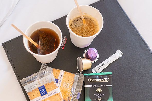 Chambre PLUS - thé et café.jpg