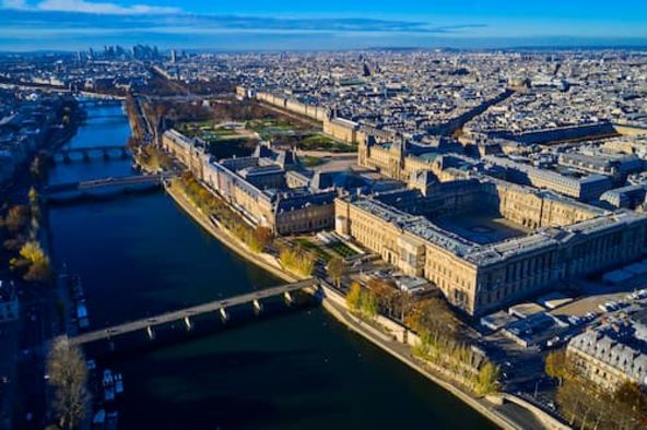 Explorez les musées parisiens tels que Louvre ou le Musée d'Orsay