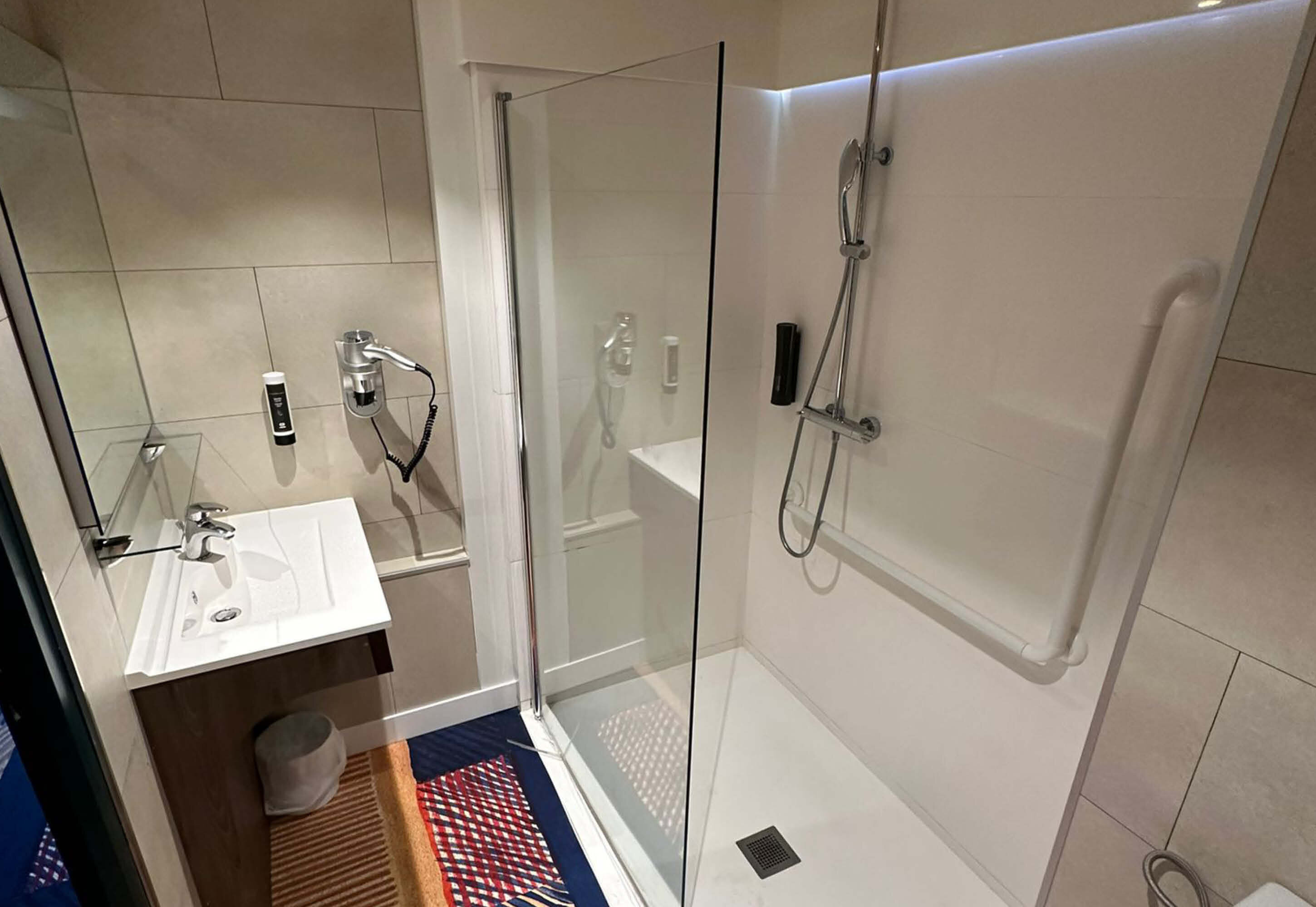 B&B HOTEL Saint-Pierre-en-Faucigny Bonneville : un hôtel tout confort