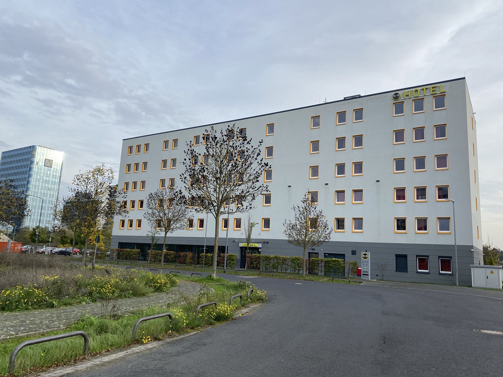 Günstig übernachten Am Frankfurter Flughafen www.hotel-bb.com