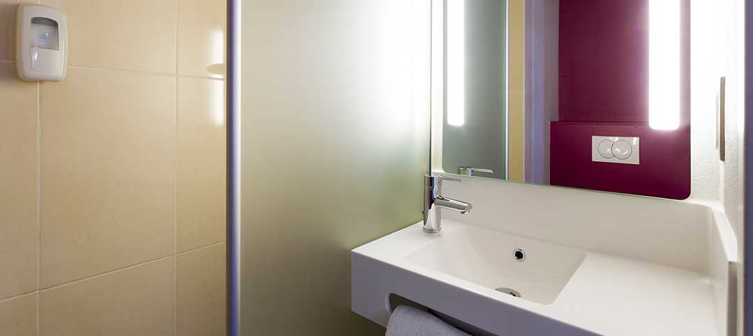 B B Hotel La Roche Sur Yon Close To The City Centre