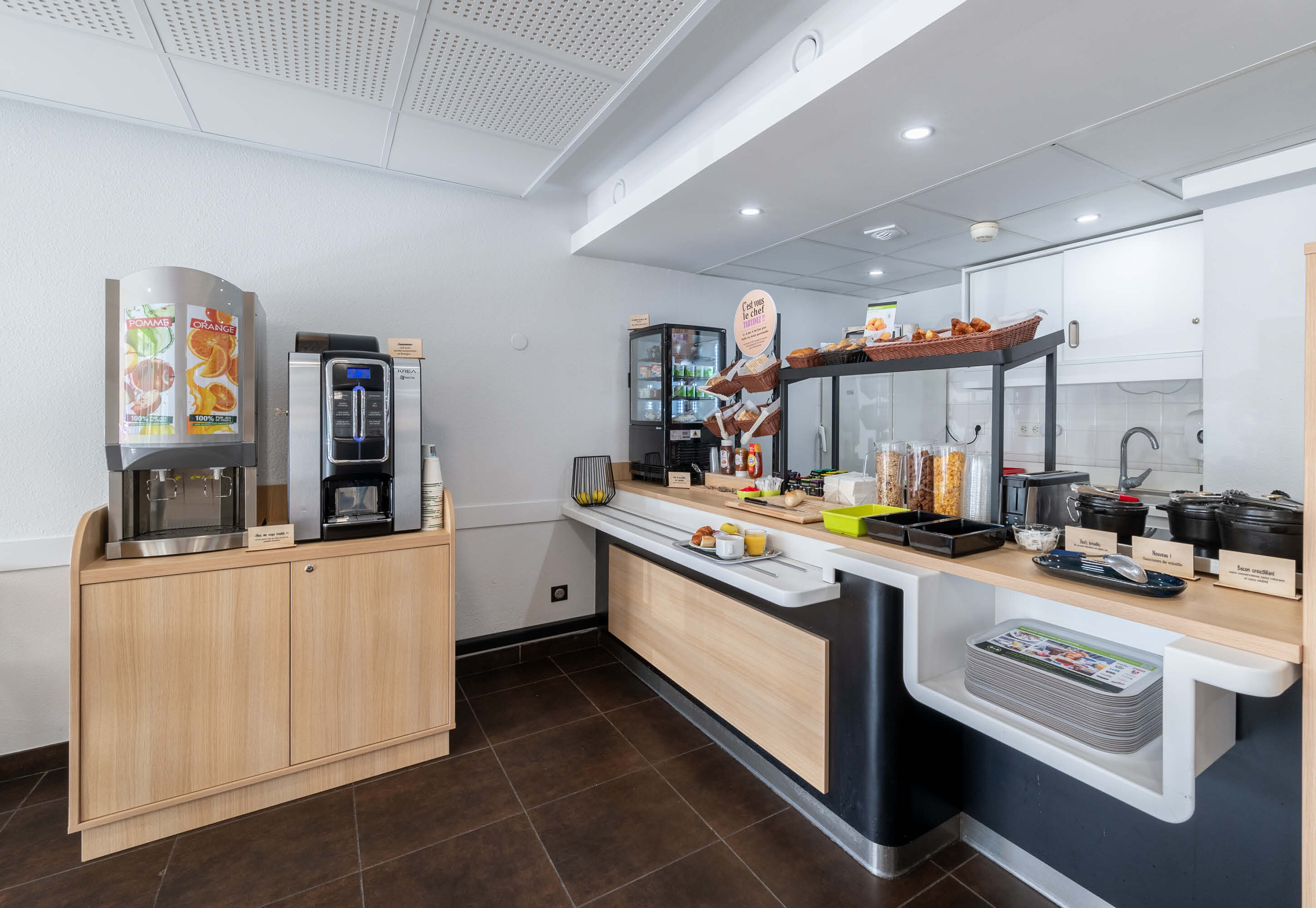 b-b-hotel-calais-terminal-cit-de-l-europe-2-star-book-directly