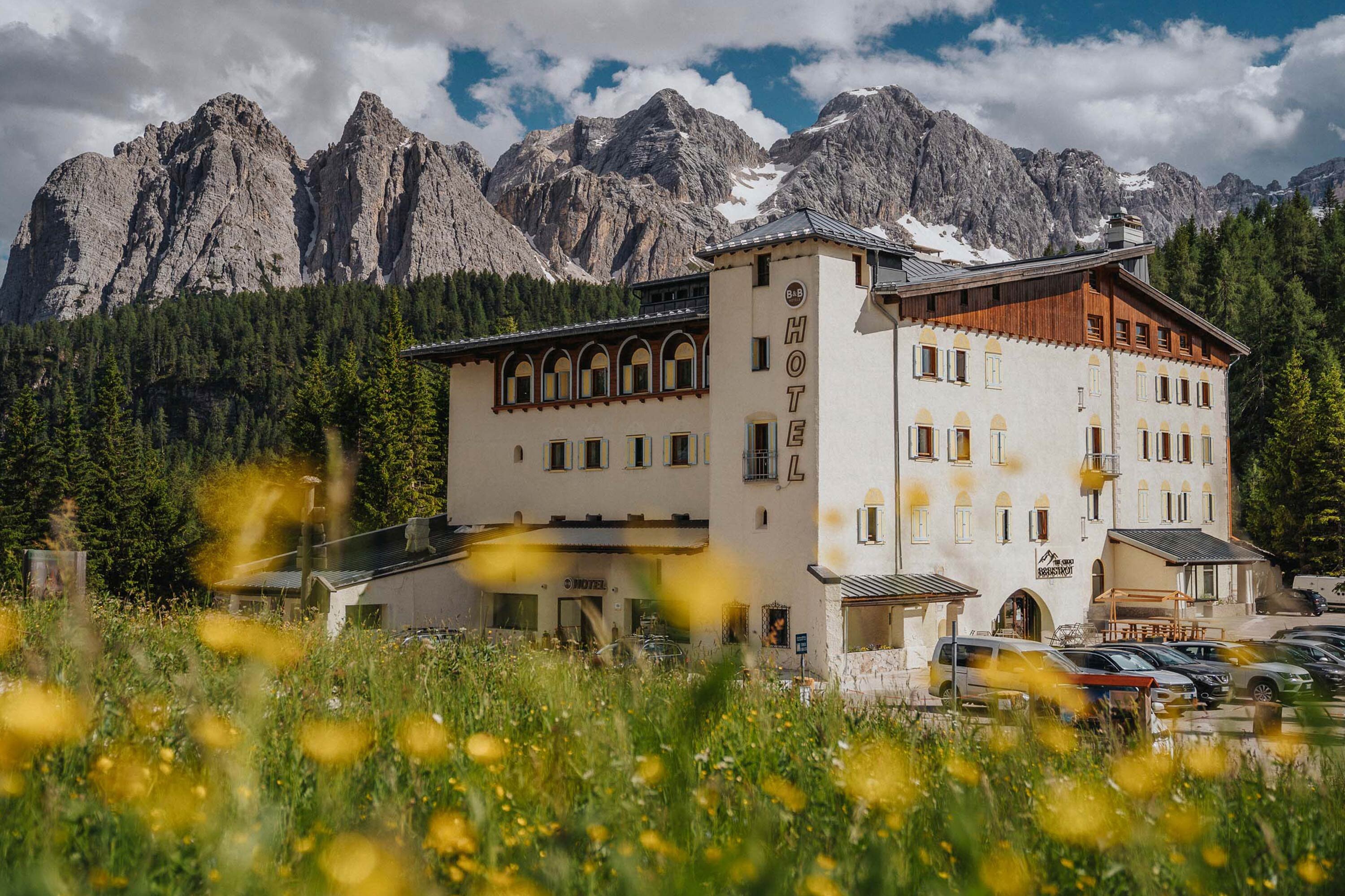 b-b-hotel-passo-tre-croci-cortina