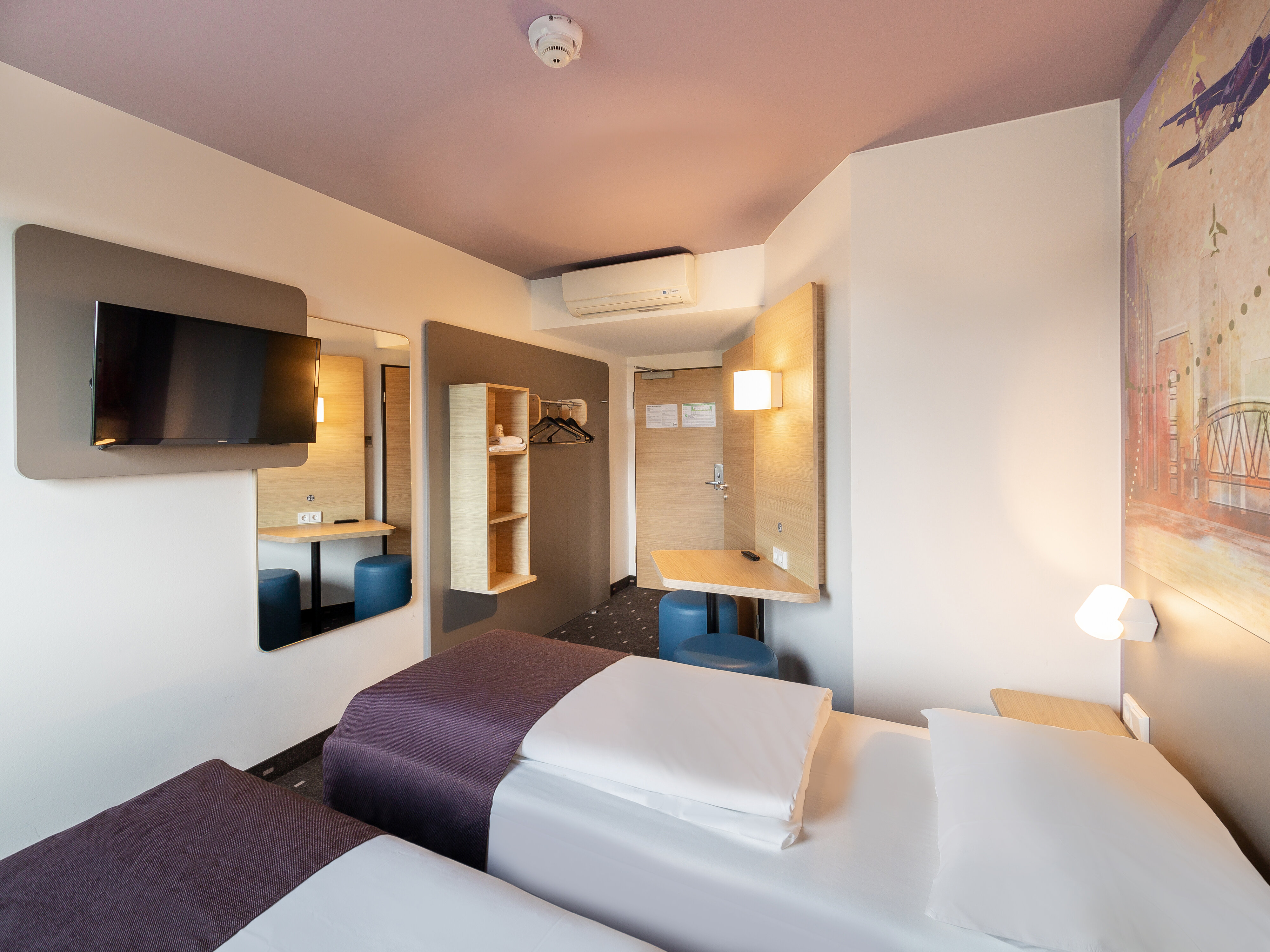 Hotel Düsseldorf Flughafen Mit Auto Parken Günstig