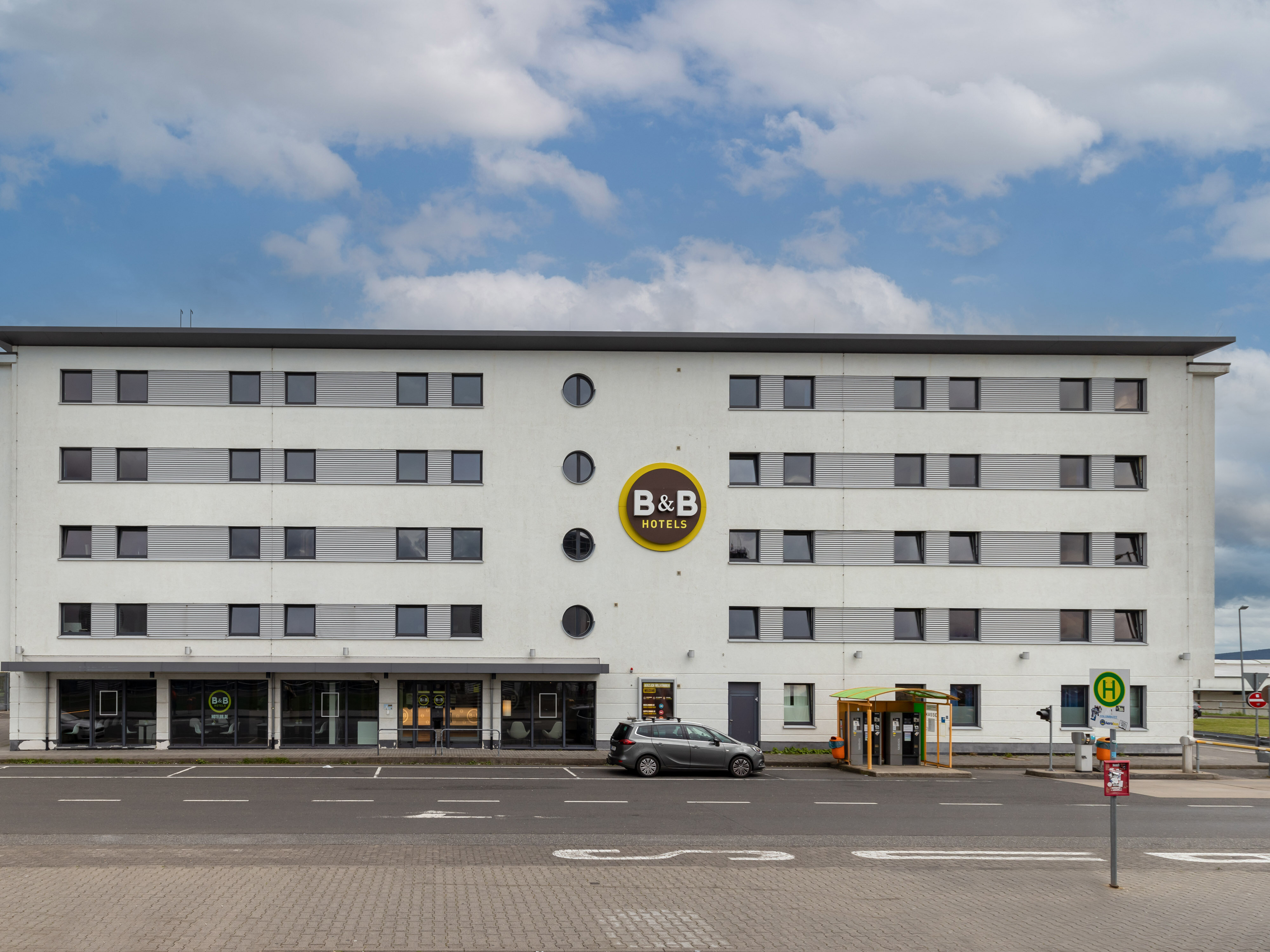 B&b Hotel Frankfurt Hahn Airport Parken