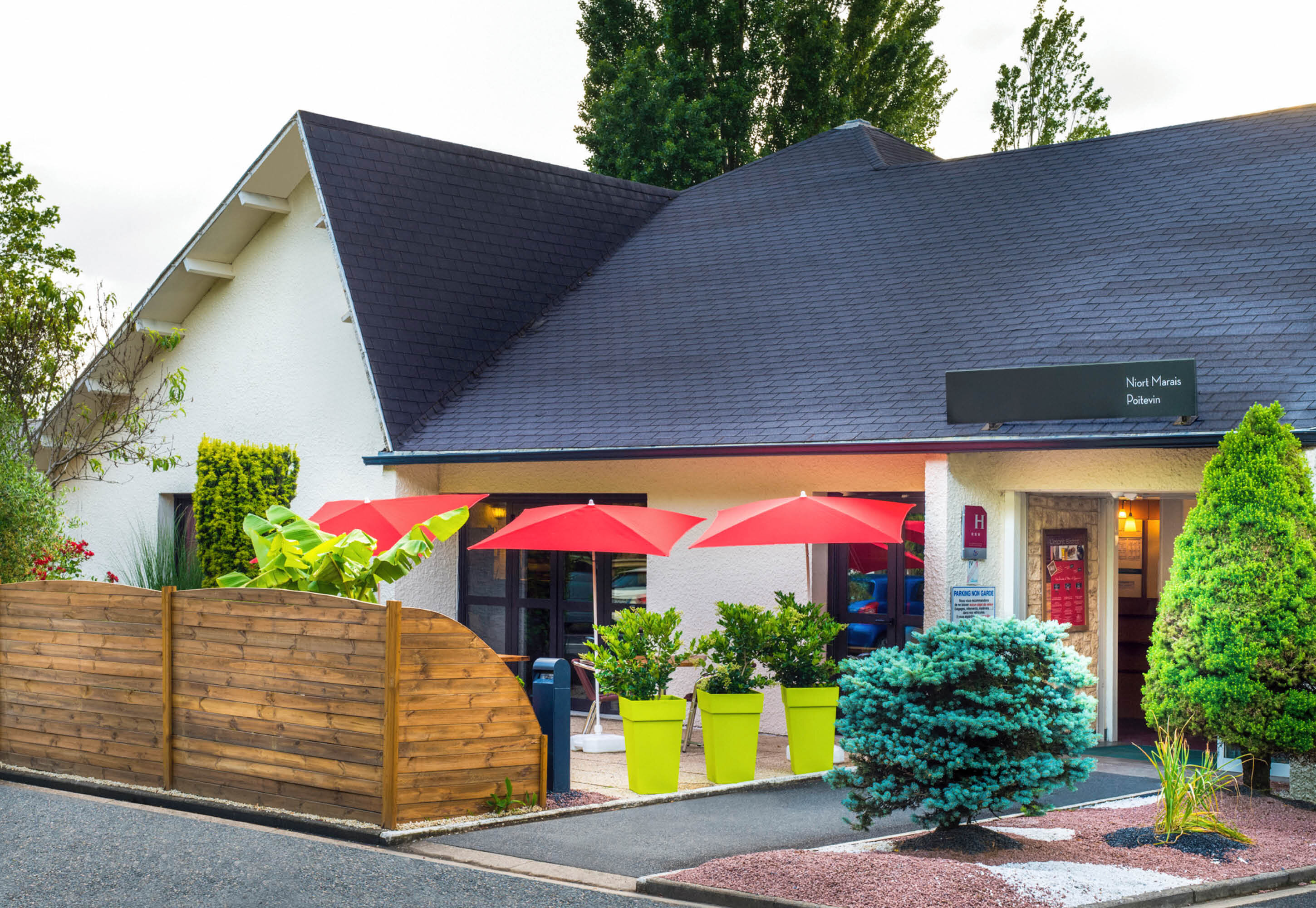 ibis styles niort centre grand hotel niort