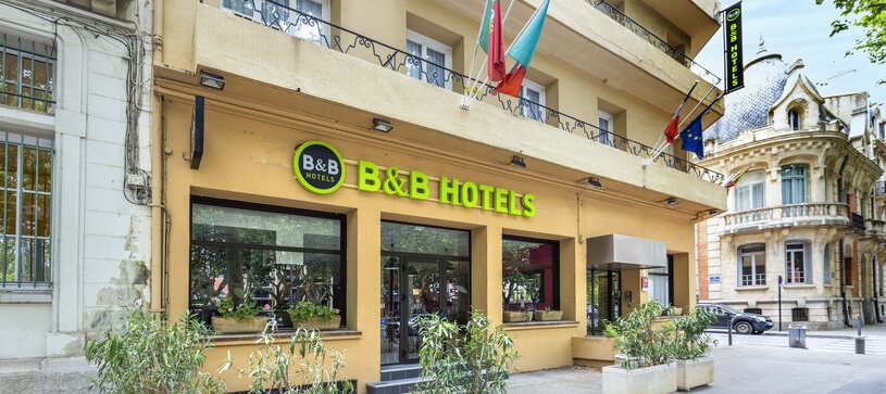 B&B HOTEL Perpignan Centre: a comfortable hotel in the Pyrenees ...