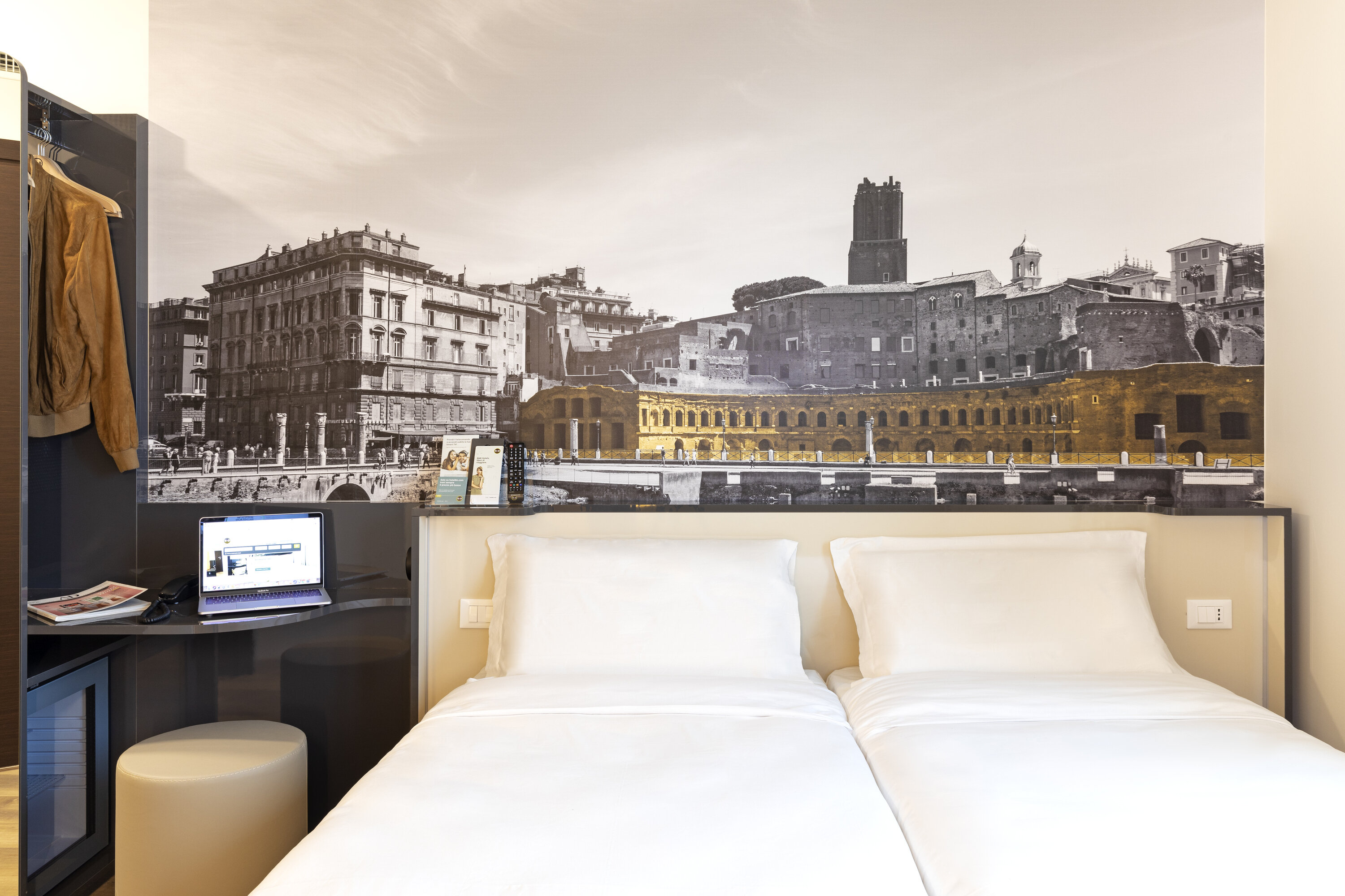 Hotels Close To Rome Fiumicino Airport www.hotel-bb.com