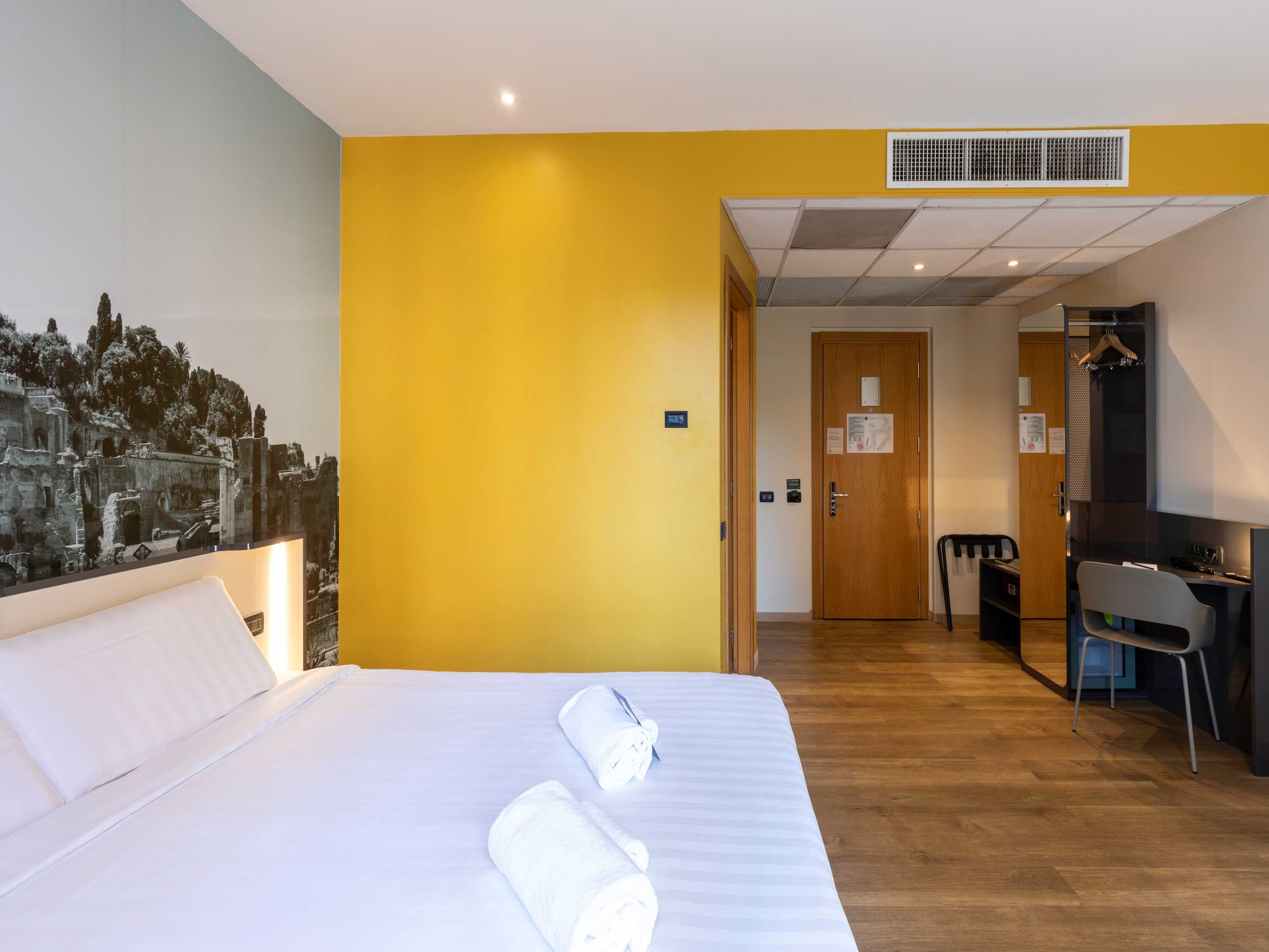 B&B Hotel Roma Tuscolana San Giovanni | close to Rome’s Tuscolana train ...
