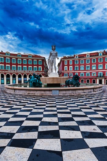 place-masséna-nice-statue.jpg