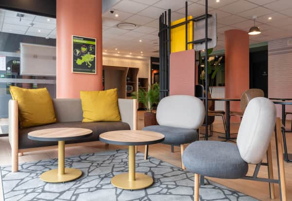B&b Hotel Villefranche-sur-saône Sud 3 éToiles   4.4 / 512345 816 Reviews 4.4 / 5 816 Reviews - Villefranche-sur-Saône