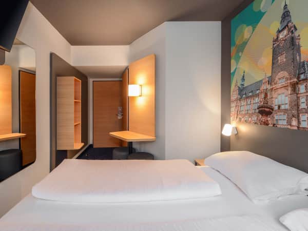 B&b Hotel Wuppertal-oberbarmen   3.2 / 512345 62 Reviews 3.2 / 5 62 Reviews - Wuppertal