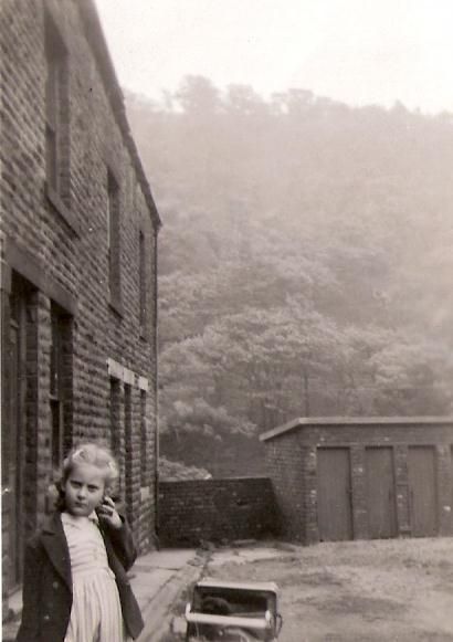 Valley Street circa 1950s (spot the cat in the pram)