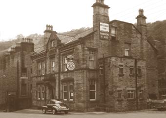 The end of Pleasant View circa 1960 with the 'new Woodman' in the foreground