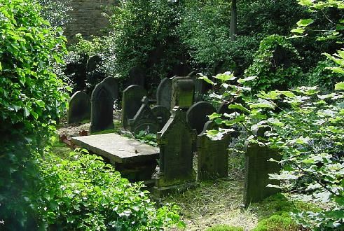 Graveyard at Eastwood Chapel