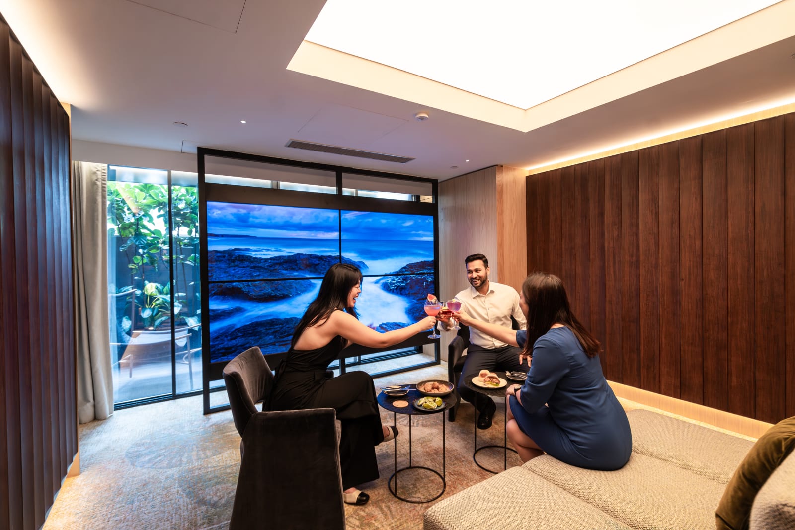 PullmanSGTransformingRoom-22 (1).jpg