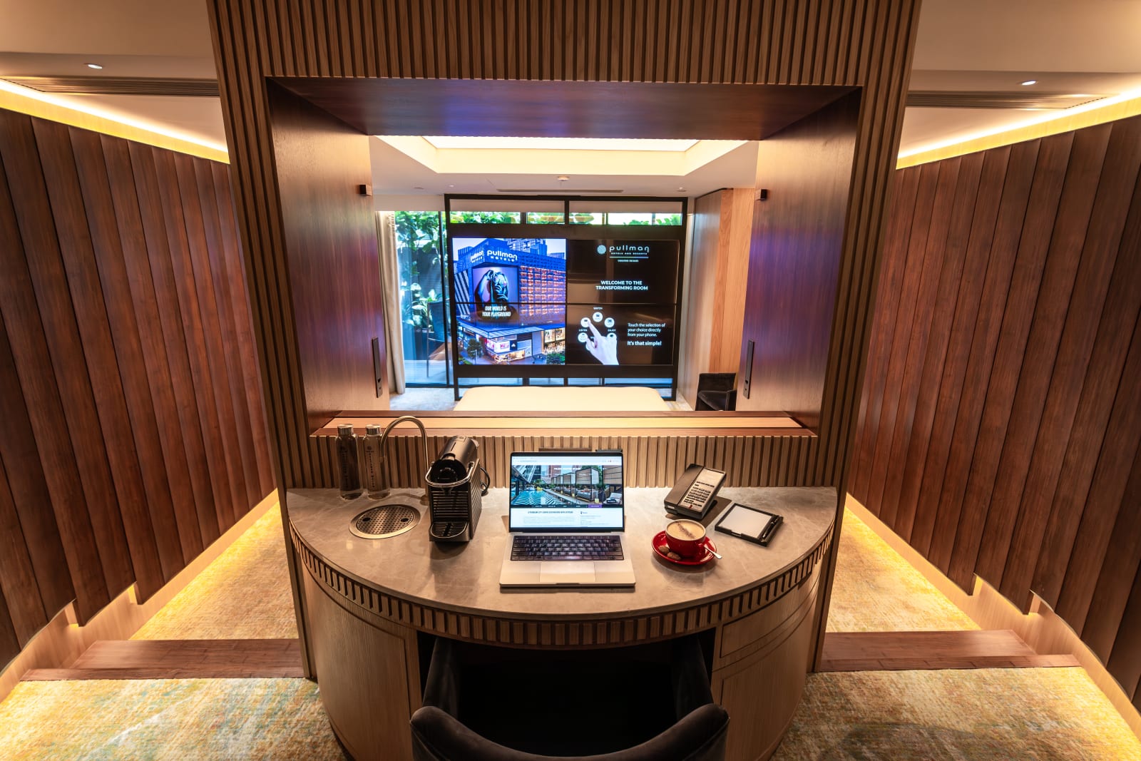 PullmanSGTransformingRoom-4 (1).jpg