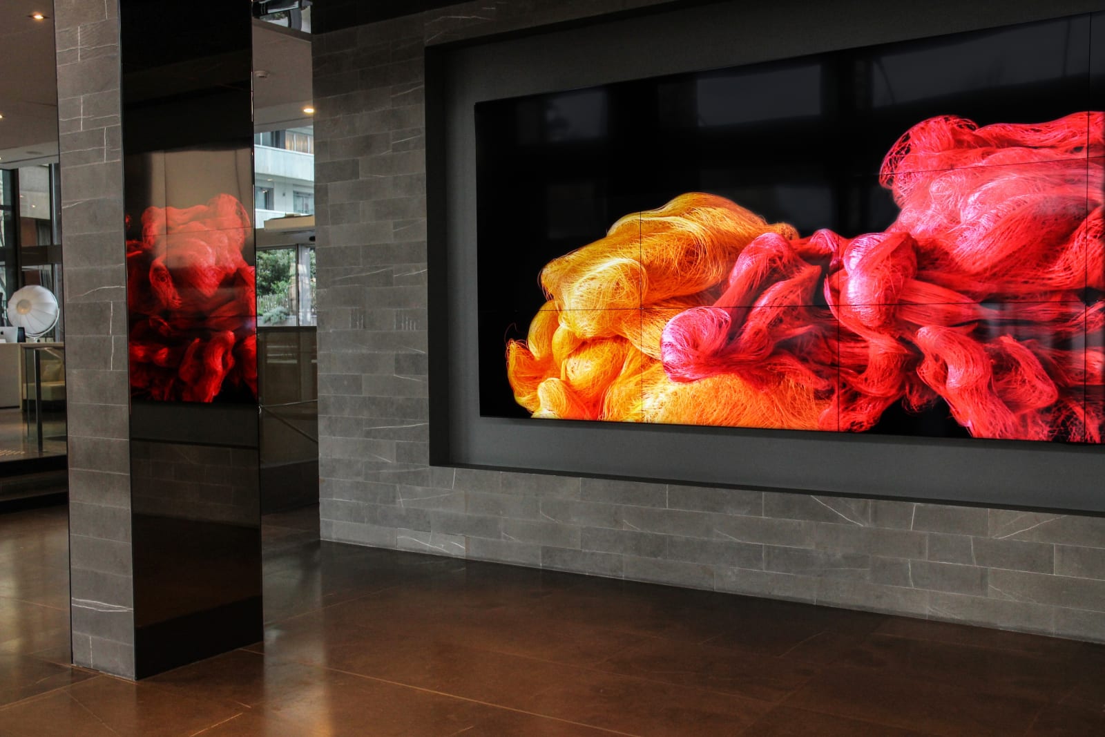 Trail Ways _Vincent Ubags_Pullman Tour eiffel.jpg