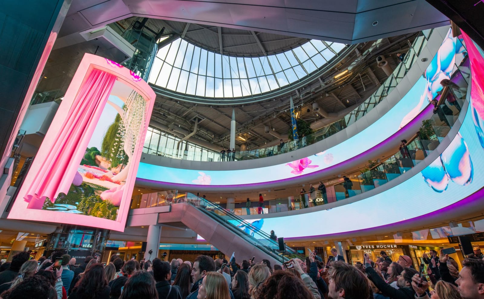 Artpoint@Westfield Rise 1.jpeg