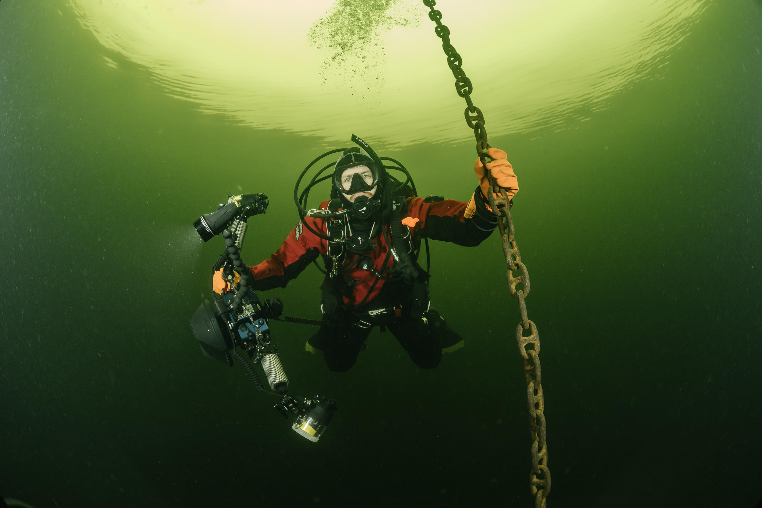 Nate Paradiso diving