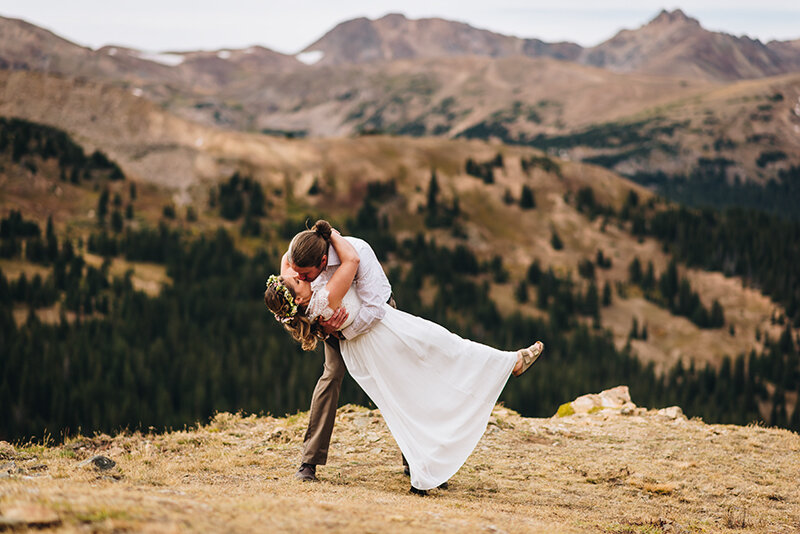 kissing