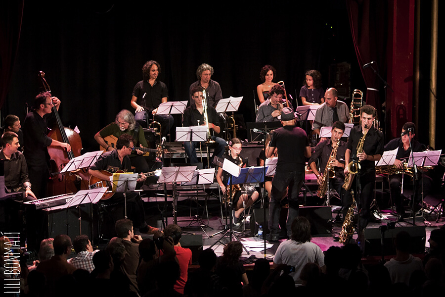 2011 - Miles Tribut Big Band performance at Sala Apolo