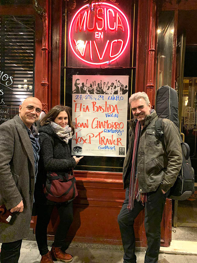 2023- Èlia Bastida, Joan Chamorro, Josep Traver in Café Central, Madrid