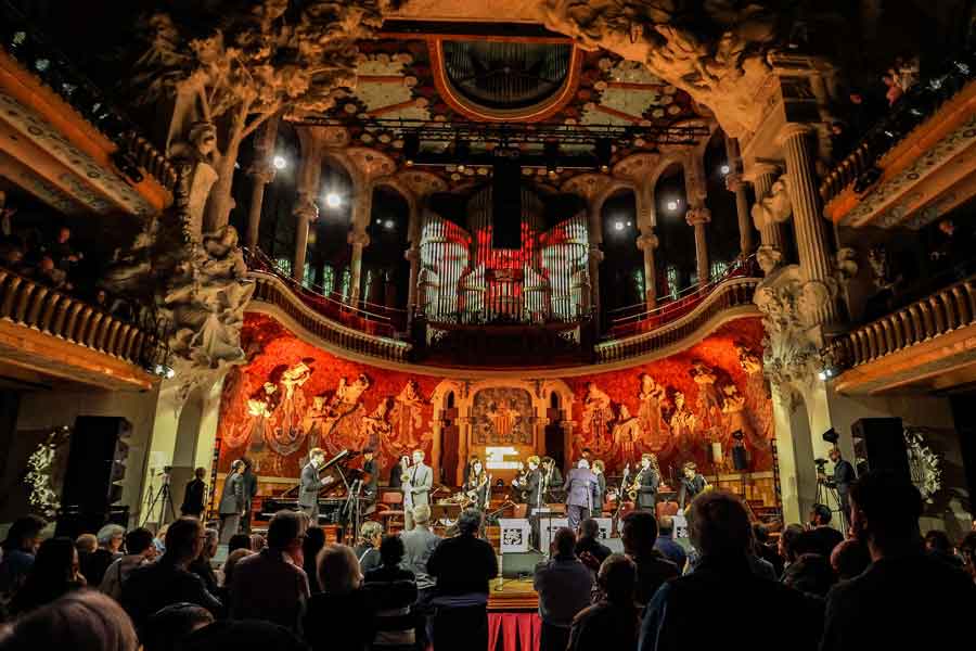 2025 - Performance by the Sant Andreu Jazz Band at the Palau de la Música (4)