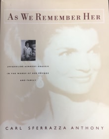 Book cover of As We Remember Her: Jacqueline Kennedy Onassis in the Words of Her Family and Friends