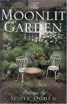 Book cover of The Moonlit Garden