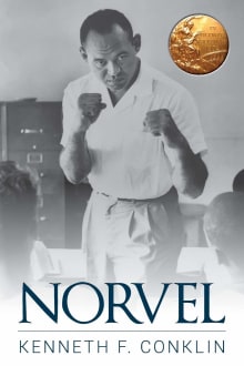 Book cover of Norvel: An American Hero