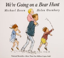 Book cover of We're Going on a Bear Hunt