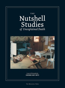 Book cover of The Nutshell Studies of Unexplained Death