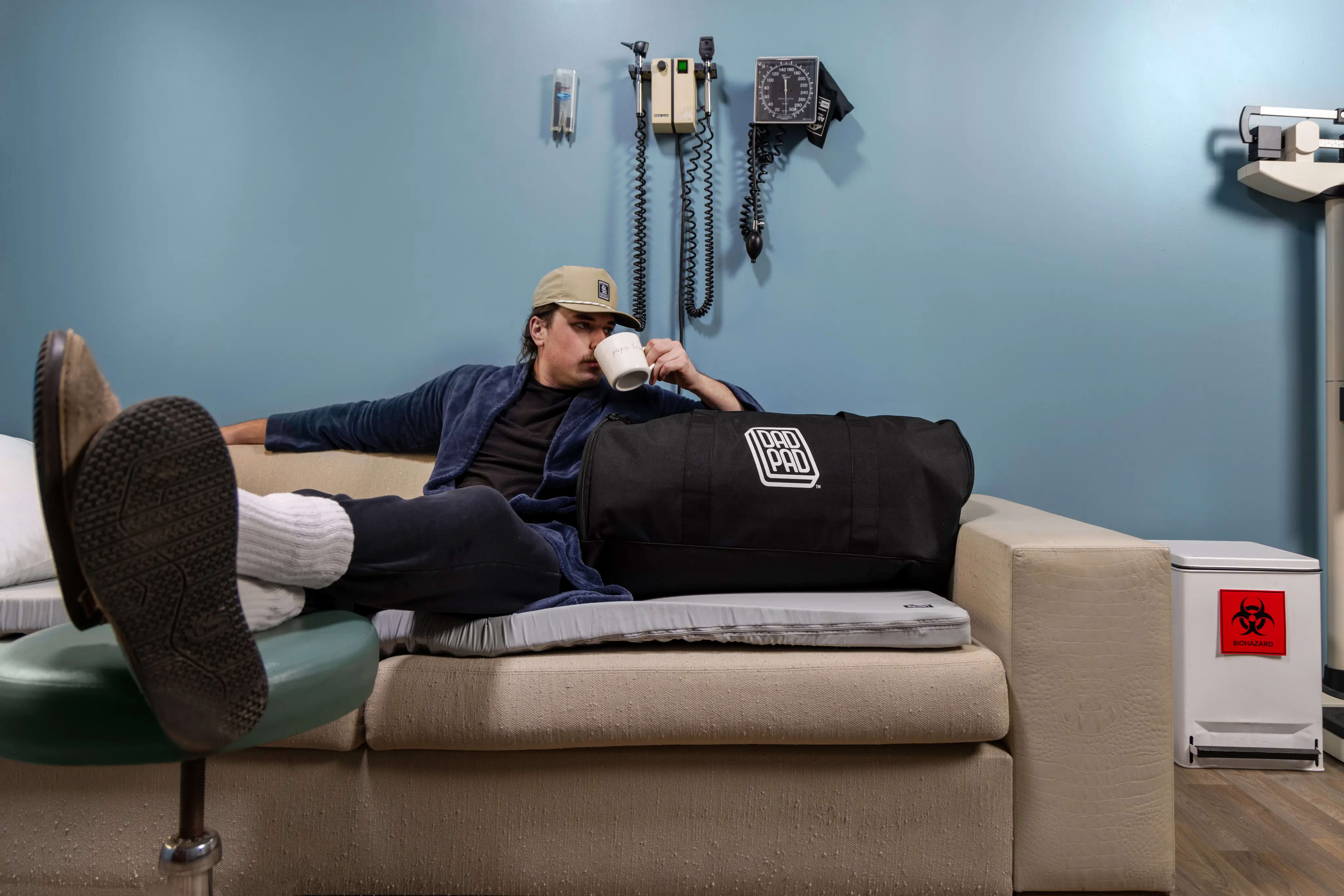 dadpad in hostpital on couch
