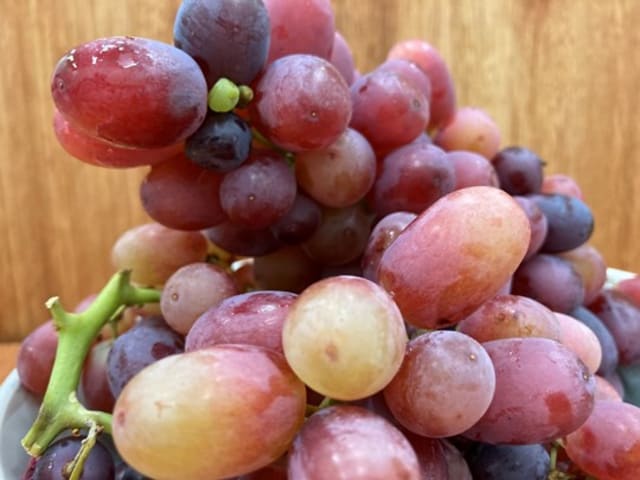 Grapes - Red 1Kg